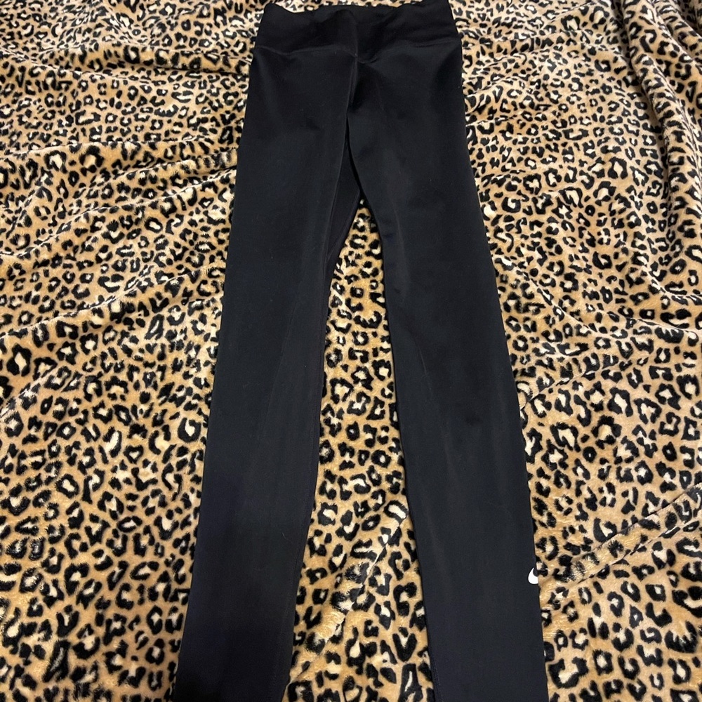 Nike high waisted leggings. Worn once.